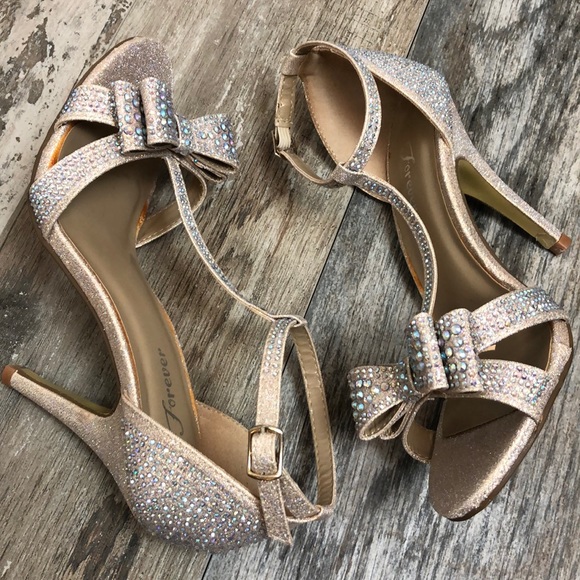 Shoes - Beautiful Sequin Studded Heels